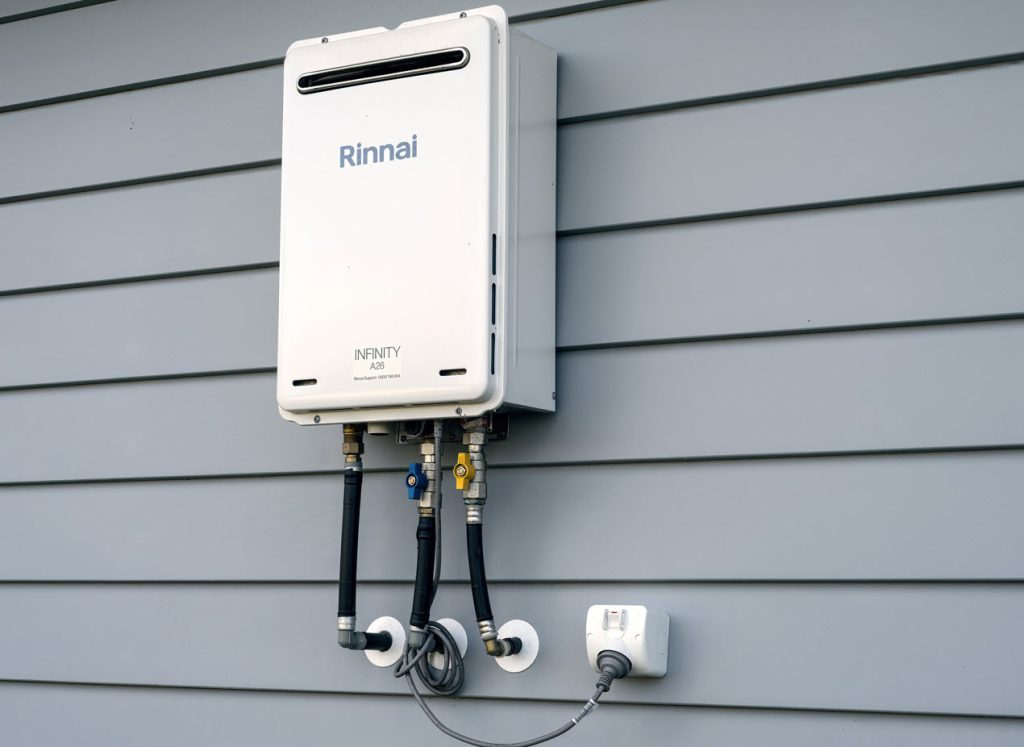 Treat Your Mountlake Terrace Home to a Tankless Water Heater Installation